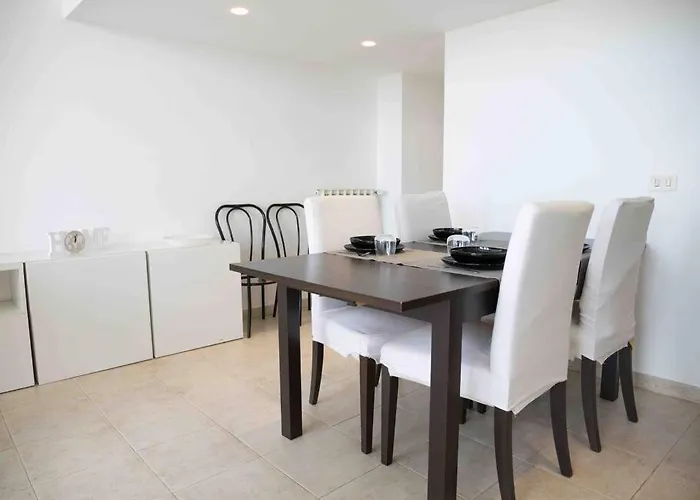 Window On Апартаменты