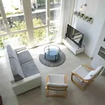 דירה Window On *