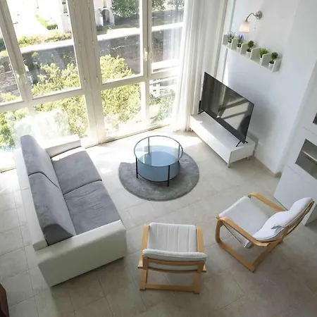 Appartement Window On *